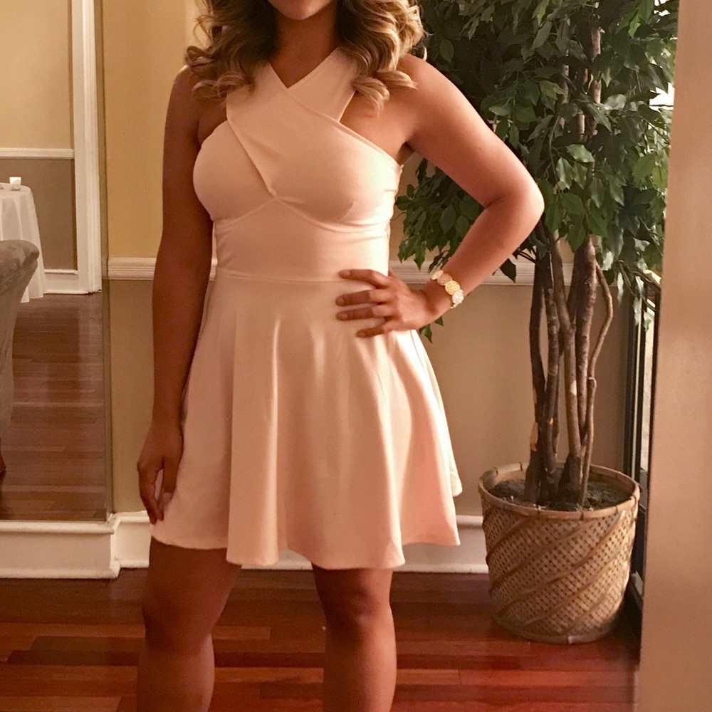 Dress - Picture 4 of 4